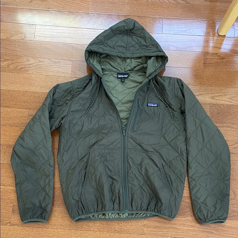 Patagonia Men's Olive Hooded Puffer Jacket